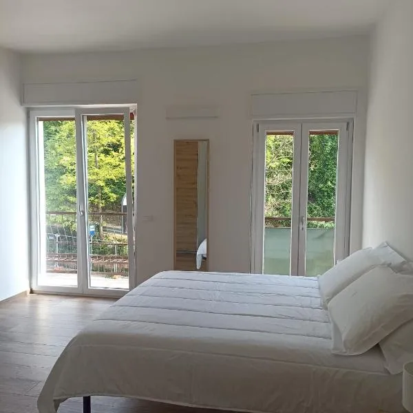 Ciccone's Rooms，位于Larino的酒店