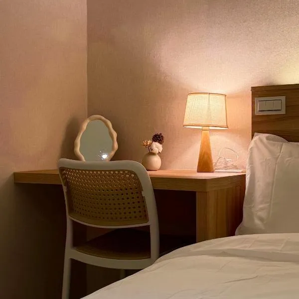 小暮行旅 Twilie Stay，位于宜兰市的酒店