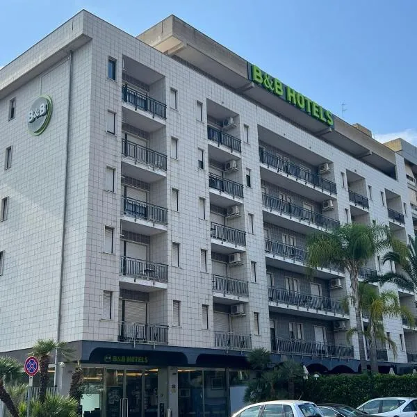 B&B HOTEL Bari Rondò，位于巴里的酒店