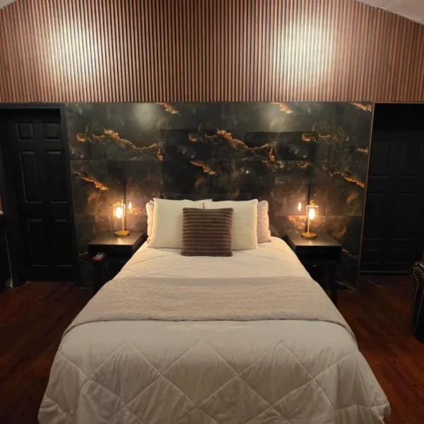 Luxury Suites Tokio a 100 mts del consulado，位于华雷斯城的酒店