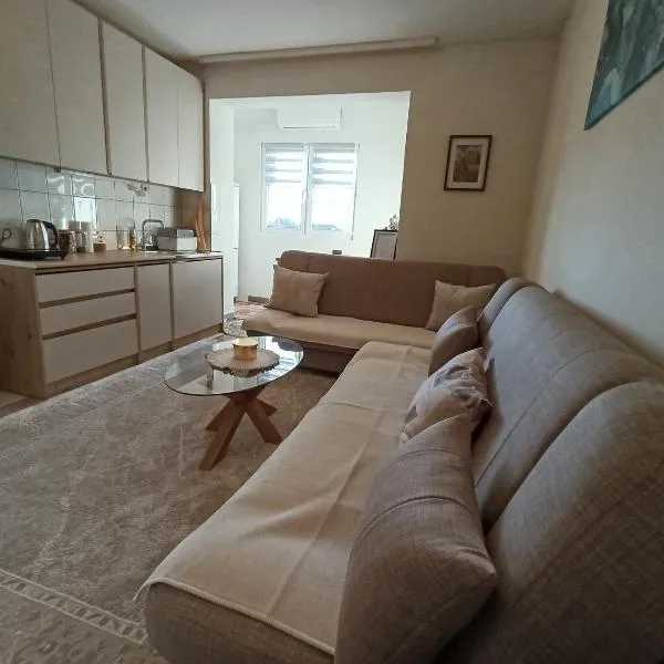 Abrazo，位于Orašje的酒店