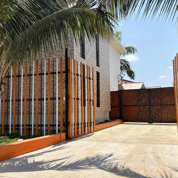 Comfort Guest，位于通贝斯的酒店