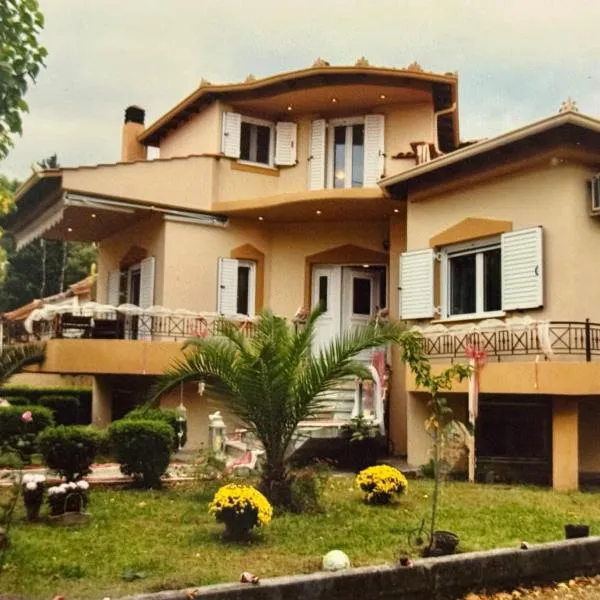 Tzelak Village House，位于Palaiomonástiron的酒店