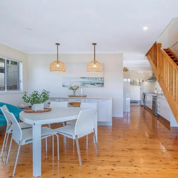 'Pretty Beach Bay Vista' by HolidayCo，位于Pretty Beach的酒店