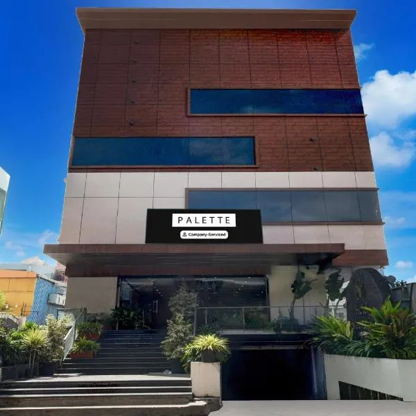 Palette Naveena Grand Hyderabad，位于Madhapur的酒店