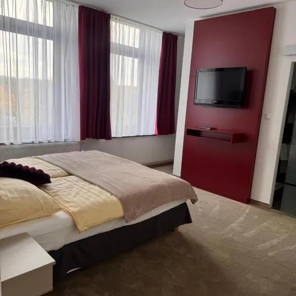 Hotel Restaurant Waldschlößchen，位于尼海姆胡斯滕的酒店