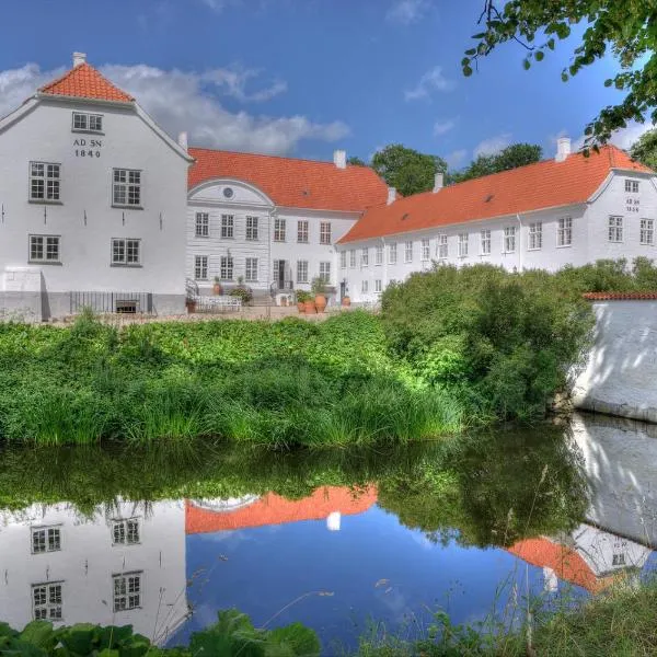 Kragerup Gods，位于Ruds-Vedby的酒店