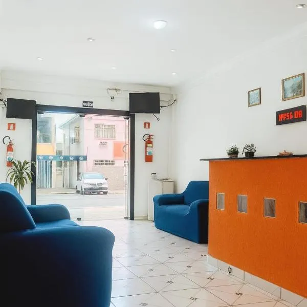 Hotel Silveira，位于瓜拉派瑞的酒店