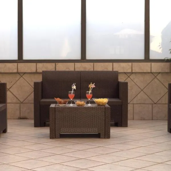Terrazza Real Poggio,位于那不勒斯的酒店