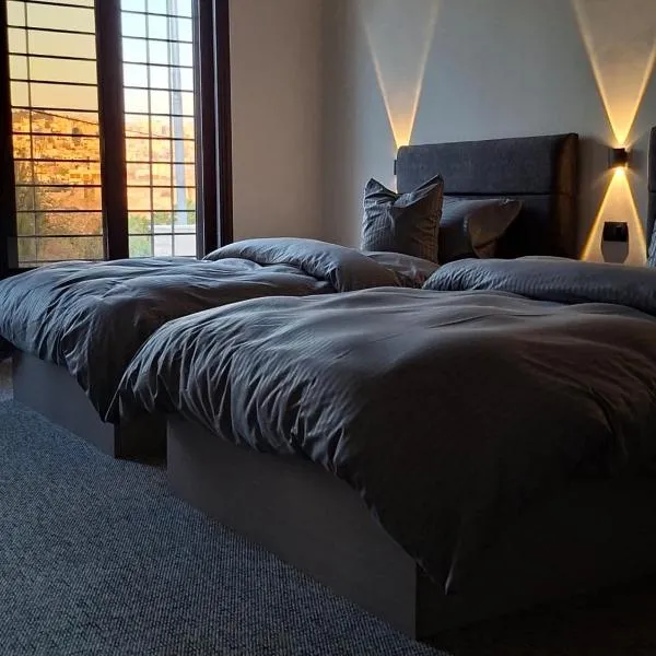 Jeeso Hotel，位于杰拉什的酒店