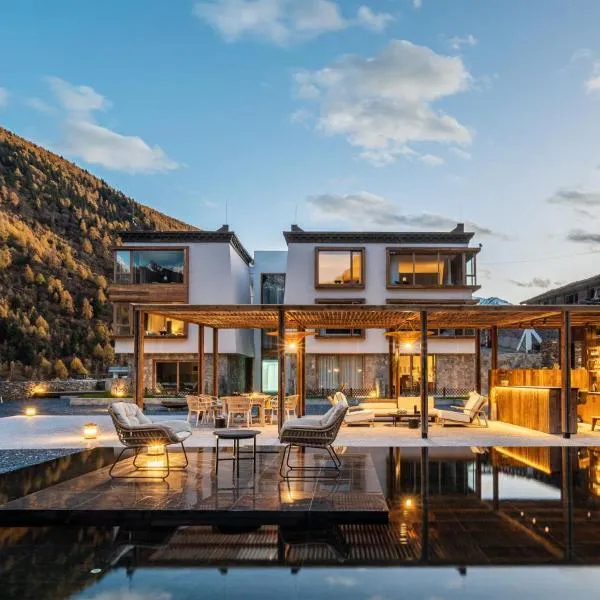 四姑娘山等风来雪山民宿，位于四姑娘山的酒店