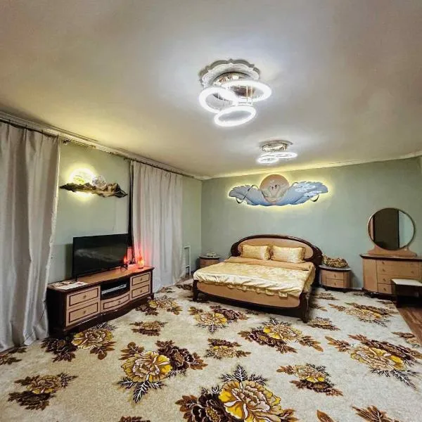 Mandakh Naran Guest House,位于Dzuunmod的酒店