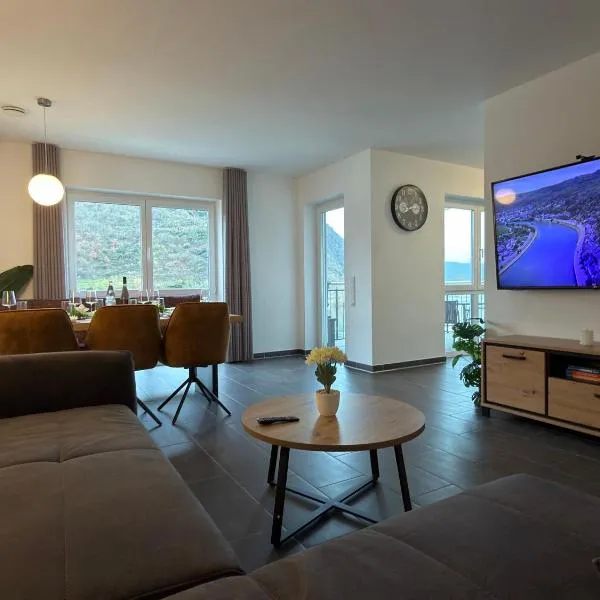 FeWoMo Panorama Loft, Mosel Promenade Cochem ,Moselblick, Burgblick, barrierefrei, bis 6 Personen，位于科赫姆的酒店