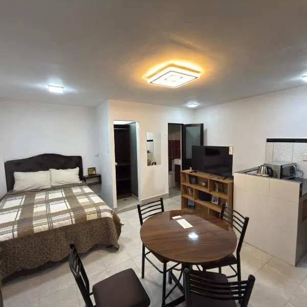 Surapata Central Lounge，位于苏克雷的酒店