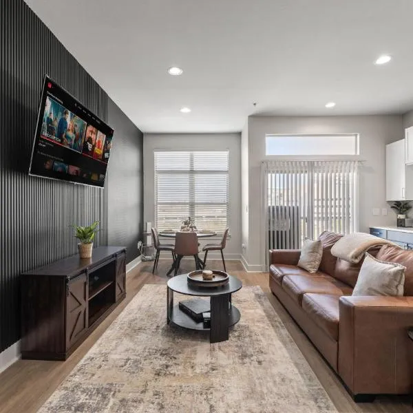 Luxury Skyline Escape, FIFA World Cup, King Bed, Free Parking, DT View, Sauna，位于达拉斯的酒店