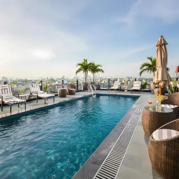 MAY DE VILLE Crown Hotel，位于河内的酒店