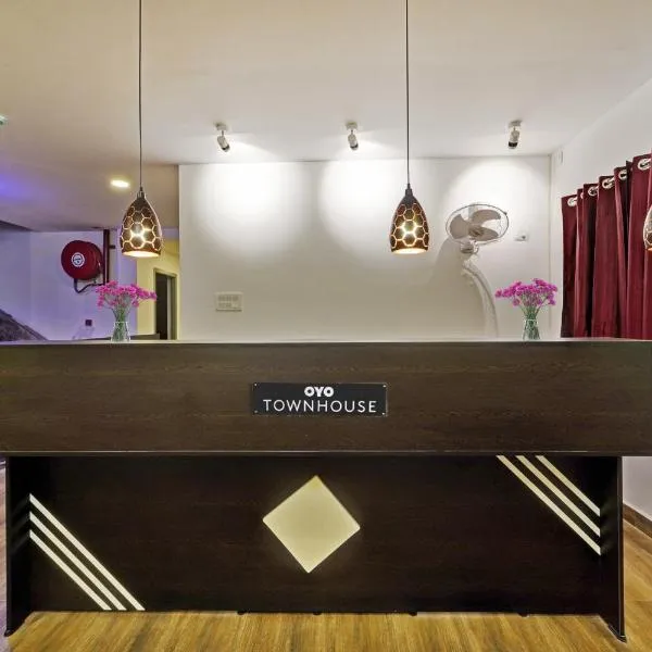 Super Townhouse ORCHID RESIDENCY Near T.Nagar，位于钦奈的酒店