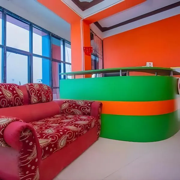 Sumeru Hotel and Lodge，位于Itahari的酒店