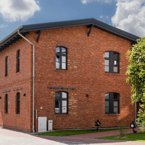 Lokschuppen Pasewalk- Gästehäuser mit DZ, EZ und Küche，位于帕塞瓦尔克的酒店