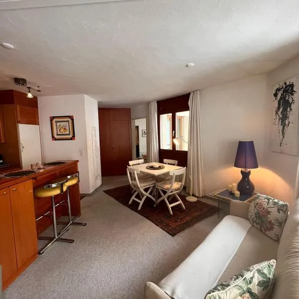 Retreat in the center of Sankt Moritz，位于圣莫里茨的酒店