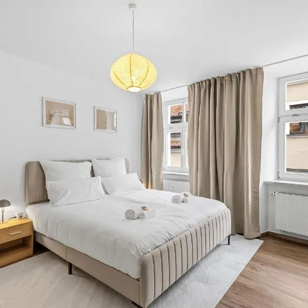 2 Unique Apartments in the Historic Center by BetterStay，位于施特劳宾的酒店