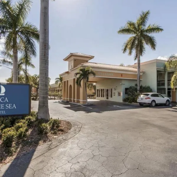 Boca By The Sea Hotel，位于布卡拉顿的酒店