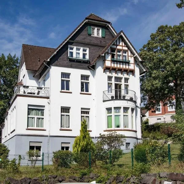 Cozy Apartment Klutert，位于埃内佩塔尔的酒店