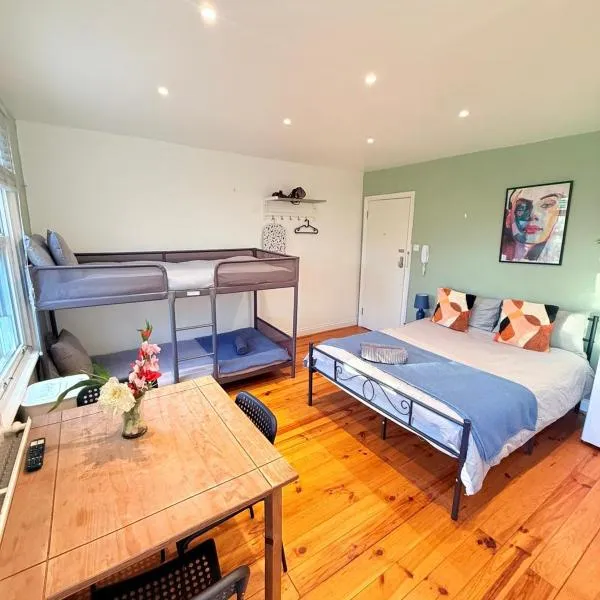 Notting Hill Guest Studio，位于伊灵的酒店