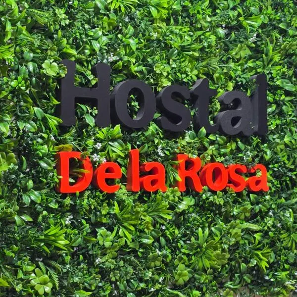 Hostal De la Rosa by Parque Warner Madrid，位于瓦尔德莫罗的酒店