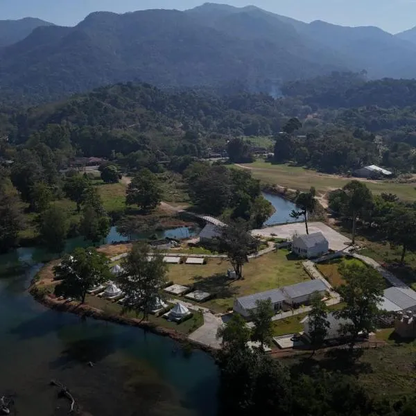 L'camp and cafe' Kohchang，位于达叻府的酒店