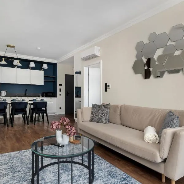 Central Park Mielno Comfort Apartments by Solarento，位于梅尔诺的酒店