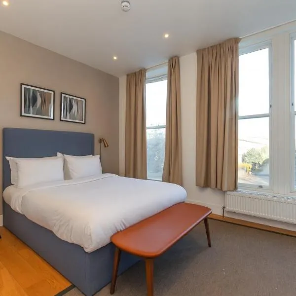 The Prince Hotel Vauxhall Central London Riverside，位于伦敦的酒店