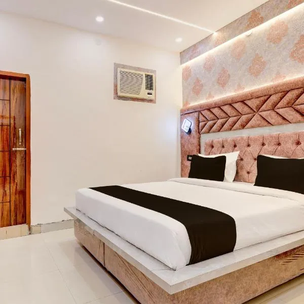 Super Hotel O JC Luxury Hotel，位于Kurukshetra的酒店