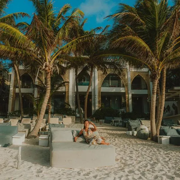 Sana Tulum Beachfront Boutique Hotel，位于图卢姆的酒店