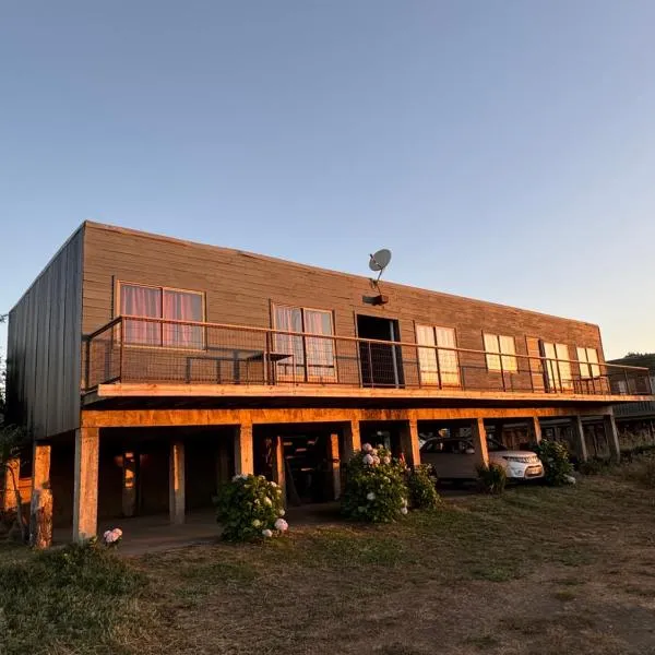 Cabañas Mc Chelo Pelluhue，位于Pelluhue的酒店