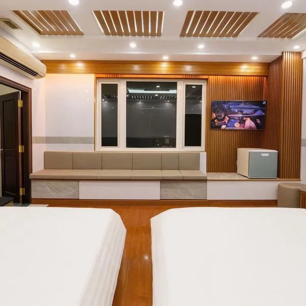 Van Ha Boutique Hotel Etown - Nhà Ga T3，位于胡志明市的酒店