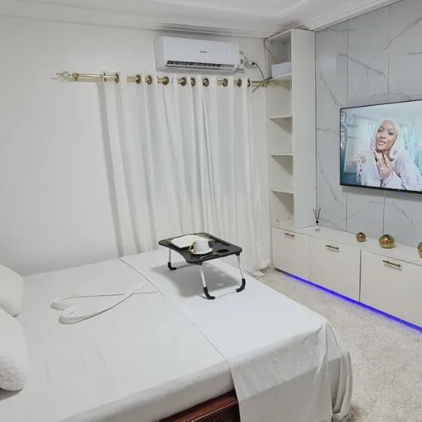 O'sena，位于科托努的酒店