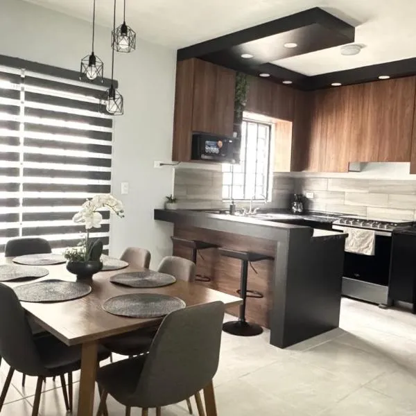 Casa La Amistad Comoda Casa con 3 Habitaciones，位于萨尔蒂约的酒店