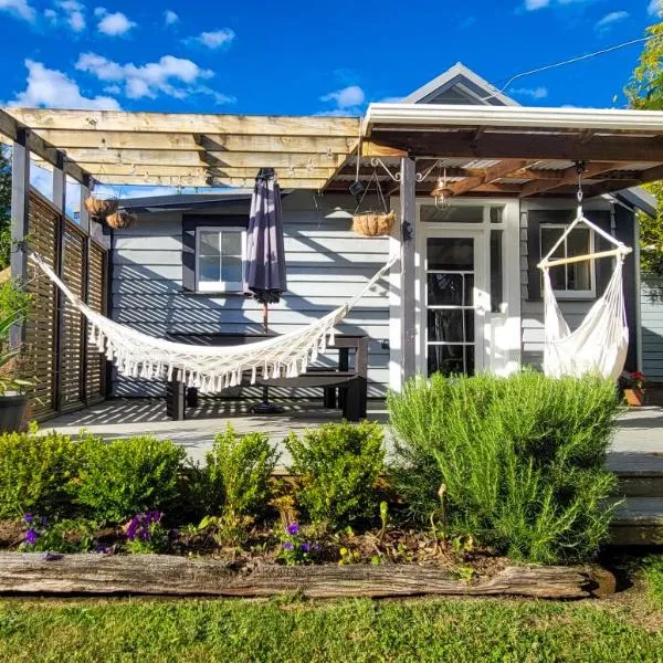 Urban Cottage，位于马斯特顿的酒店