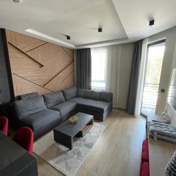 Escape Panorama Apartmani Tara，位于卡鲁德杰尔斯科巴尔的酒店