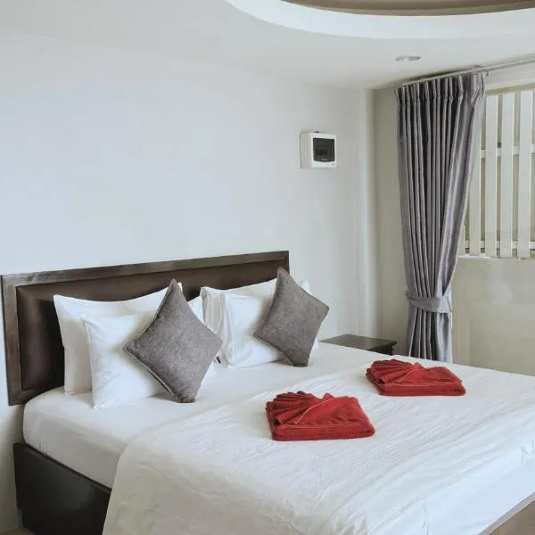 Naiyang Seaview Place Resort，位于奈扬海滩的酒店