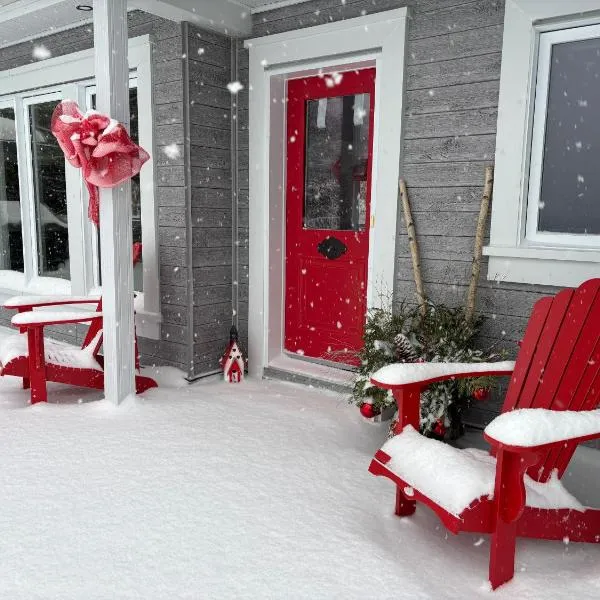 Beauty, tranquility, spa, winter wonderland，位于Val des Monts的酒店