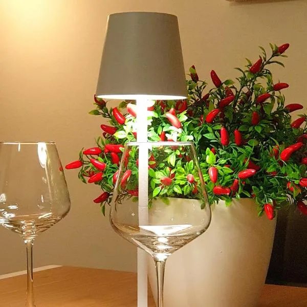DOMUS ALE Poggio Verde - with private parking，位于罗马的酒店