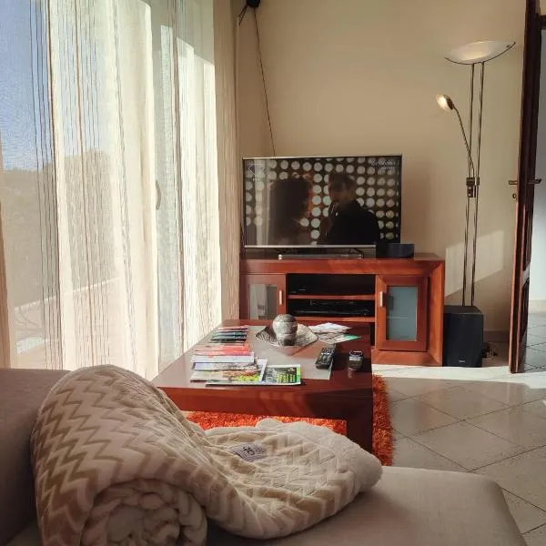 Casa dos Fetos Varanda Panorâmica & Natureza，位于欧伦的酒店