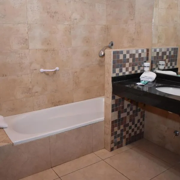 Hotel A Puro Campo，位于General Acha的酒店