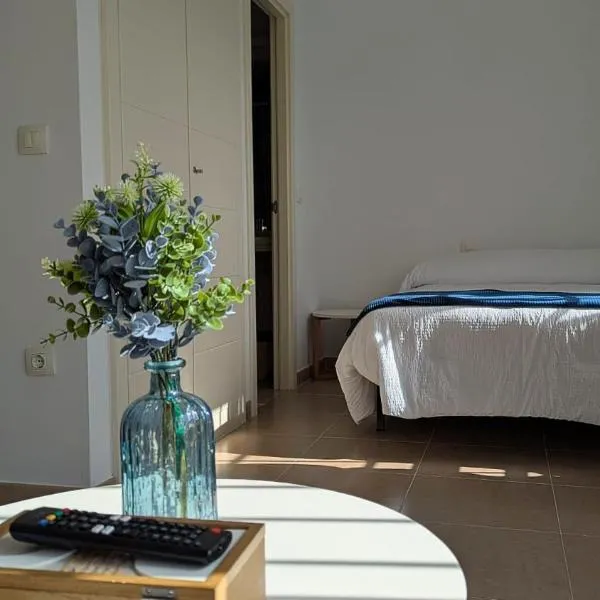 Apartahotel Moderno y Económico para 2 personas a 10 minutos de Sevilla con fácil aparcamiento，位于博尔穆霍斯的酒店