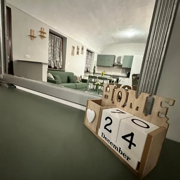 Verde Speranza Apartment，位于Crescentino的酒店