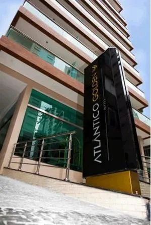 阿兰蒂科金色公寓酒店，位于桑托斯的酒店