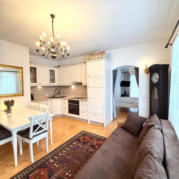 Traumhafte Wohnung auf Pferde Ranch，位于艾奇的酒店