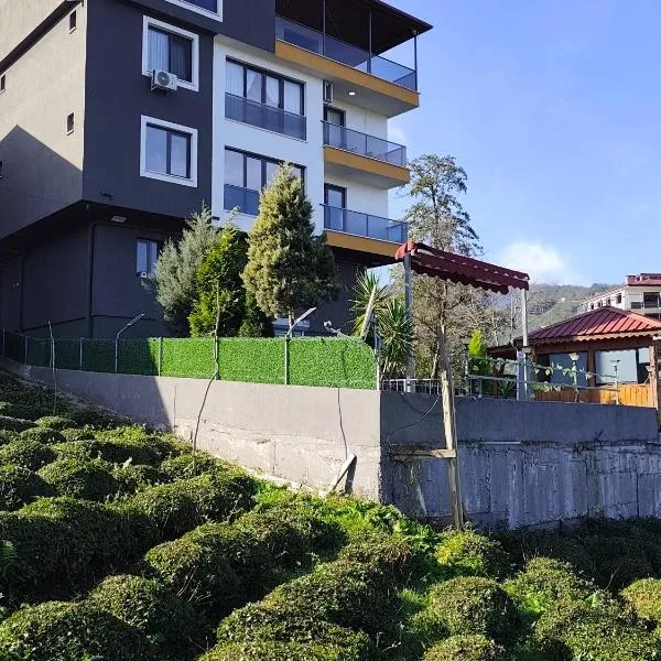 Sama house，位于里泽的酒店